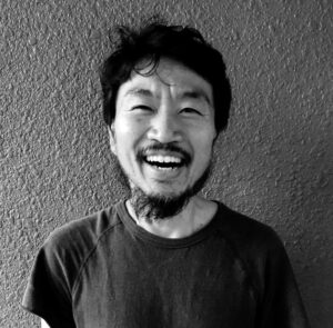 原忠信氏_HP用写真